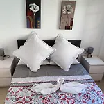 Cristianos - Heated Swimming Pool Air-conditioned *