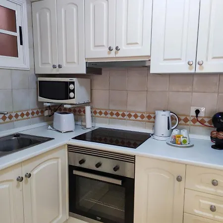 Cristianos - Heated Swimming Pool Air-conditioned * Los Cristianos (Tenerife)