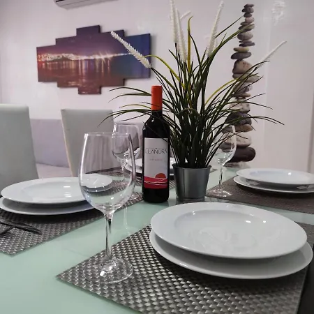 Cristianos - Heated Swimming Pool Air-conditioned *